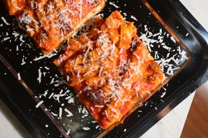 Pizza al taglio is done right here.