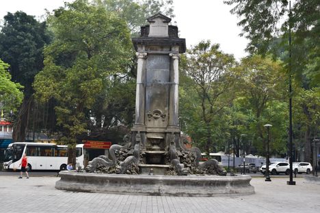 Frog Garden Fountain