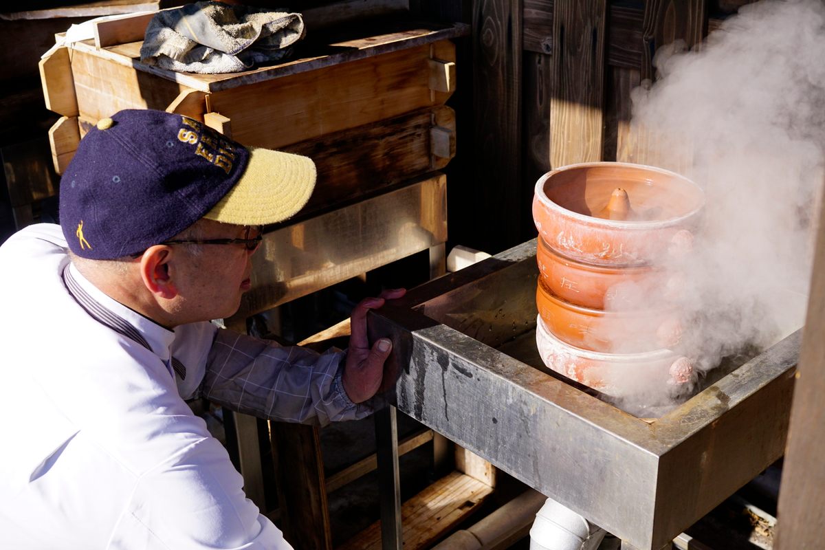Shin’ichirō Maeda working with one of the custom-made steamers at his restaurant.