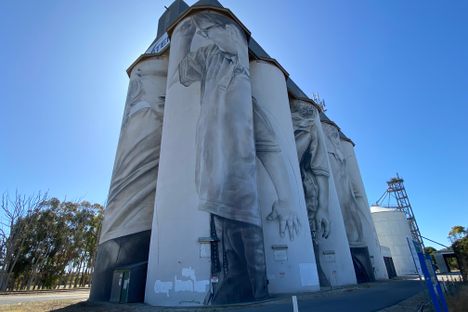 Coonalpyn Silo Mural