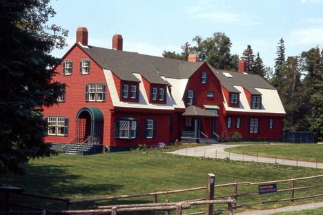 The Roosevelt's 34-room cottage is open to visitors.