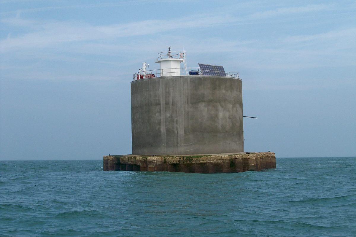 The Impenetrable Island Isolation of Sea Forts - Atlas Obscura