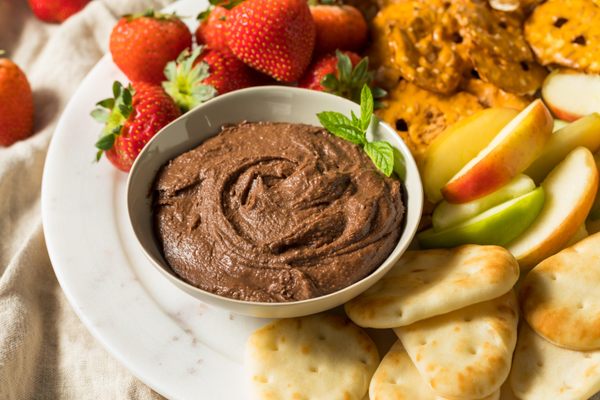 In American grocery stores, brownie or snickerdoodle hummus is a common sight.
