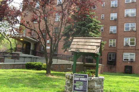 Red Hook Houses