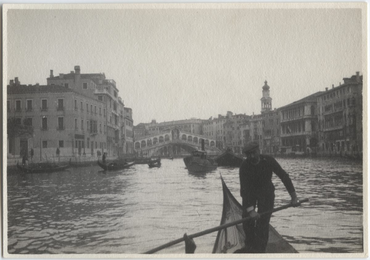 Lieutenant Eddie Schedill of the 9th Field Battalion kept this image of a trip on a gondola in Venice, Italy.