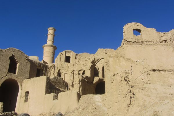Kharanaq.
