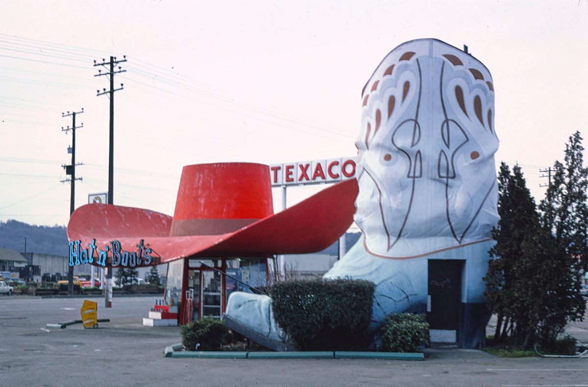 Union 76 Gas Station - Atlas Obscura