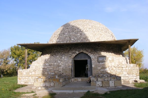 The Northern Mausoleum.