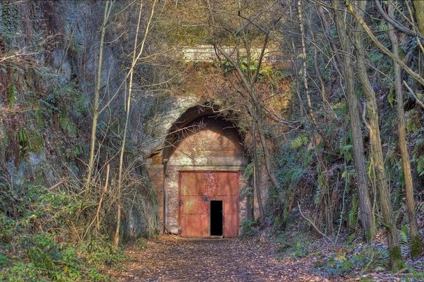 Entrance to the tunnel