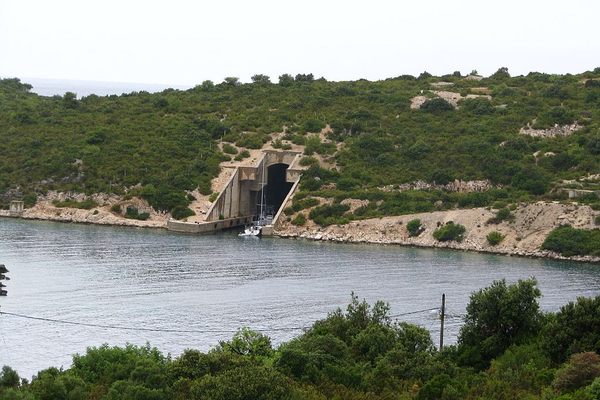 The entrance to the submarine dock. 