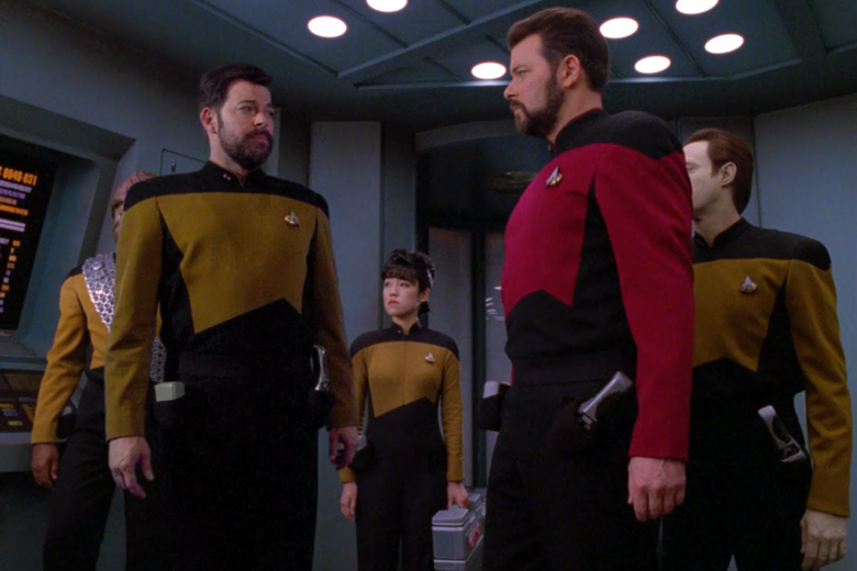 How to Read The Secret Language of Starfleet Uniforms - Atlas Obscura