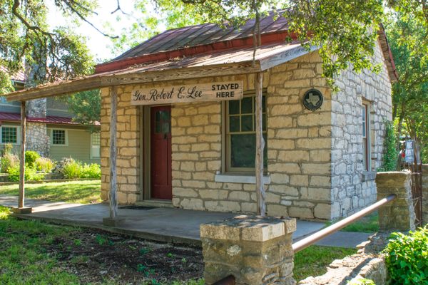 Robert E. Lee House from Evergreen Street.