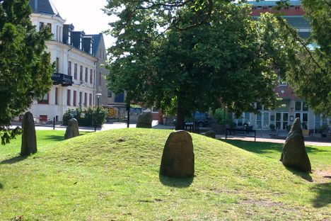 Runstenskullen (The Rune Stone Hill)