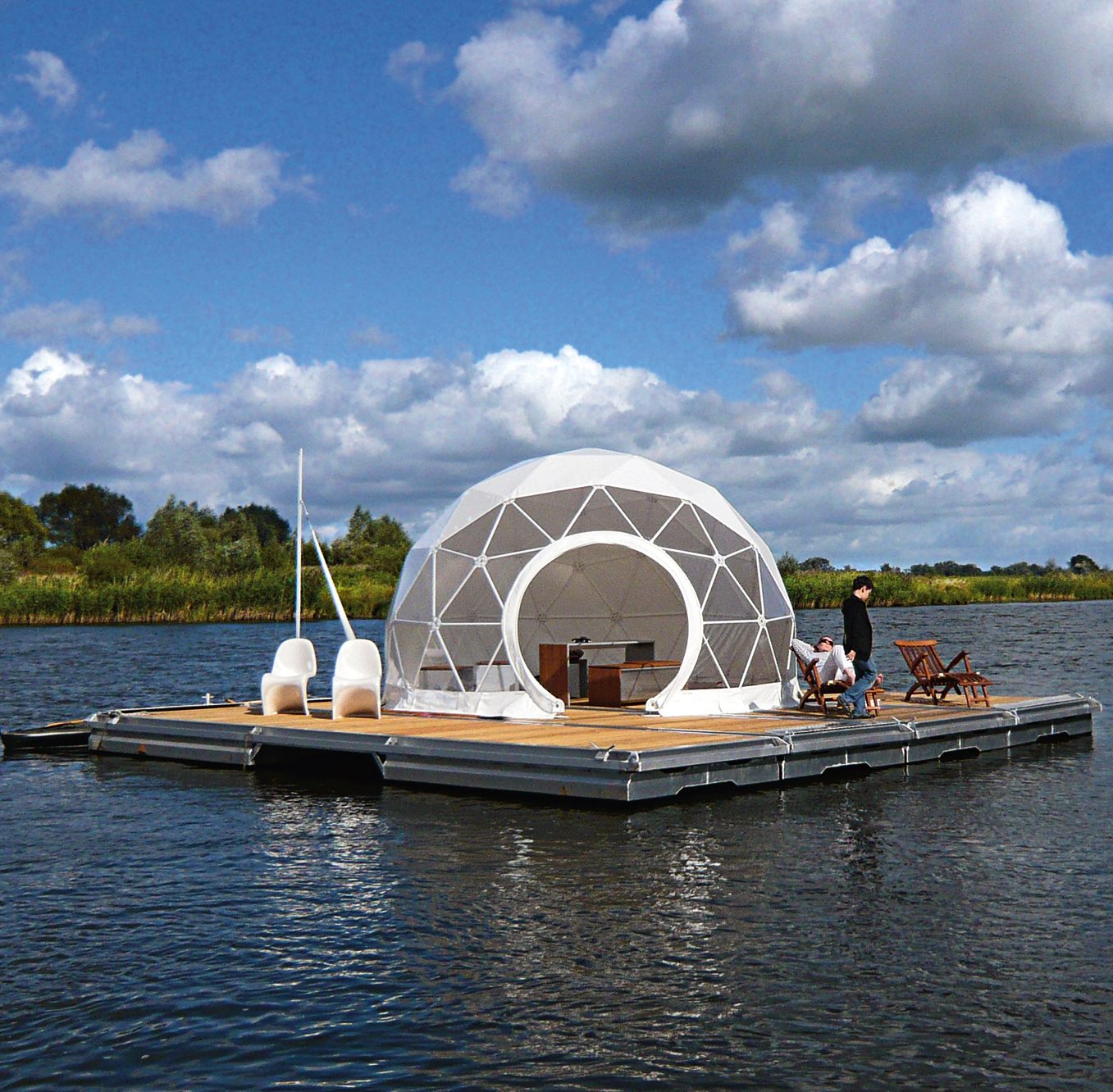 The Zendome allows campers to drift along the water in style. (Zenvision, Germany, 2007).