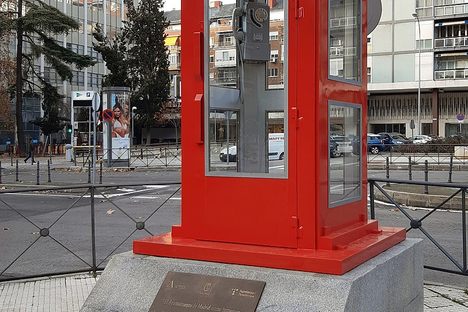 'La Cabina'