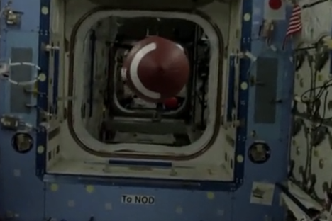 NASA Says an Astronaut Threw a Football 564,664 Yards