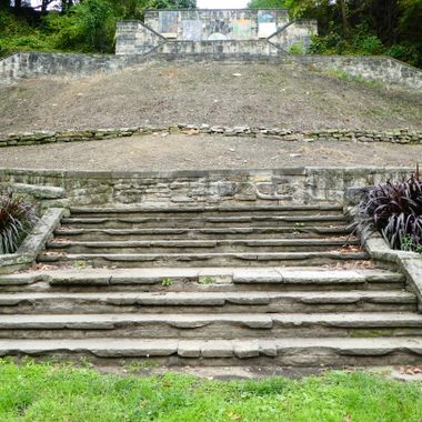 The base of the Glendale Steps from Glendale Avenue.
