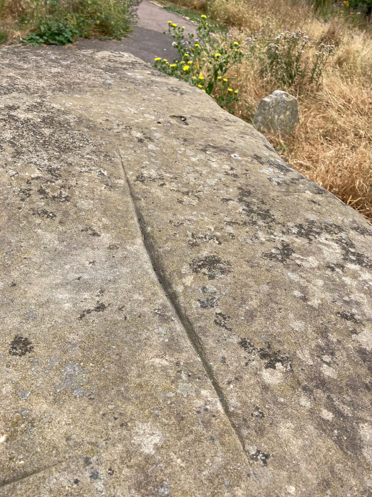 The Cutlass Stone – Southend-on-Sea, England - Atlas Obscura