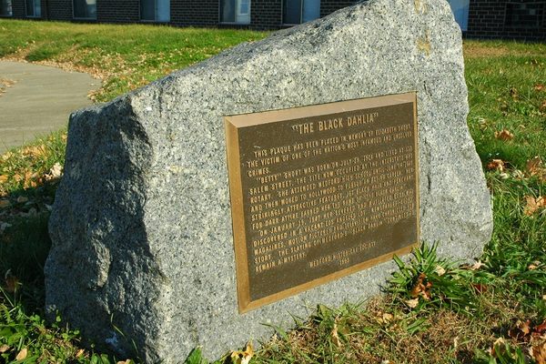 Memorial to the Black Dahlia near the spot where she was born