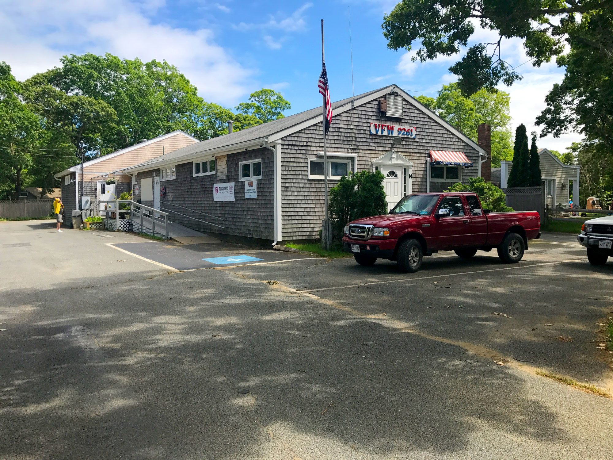 Parking lot at the VFW and the entrance to Deon’s.
