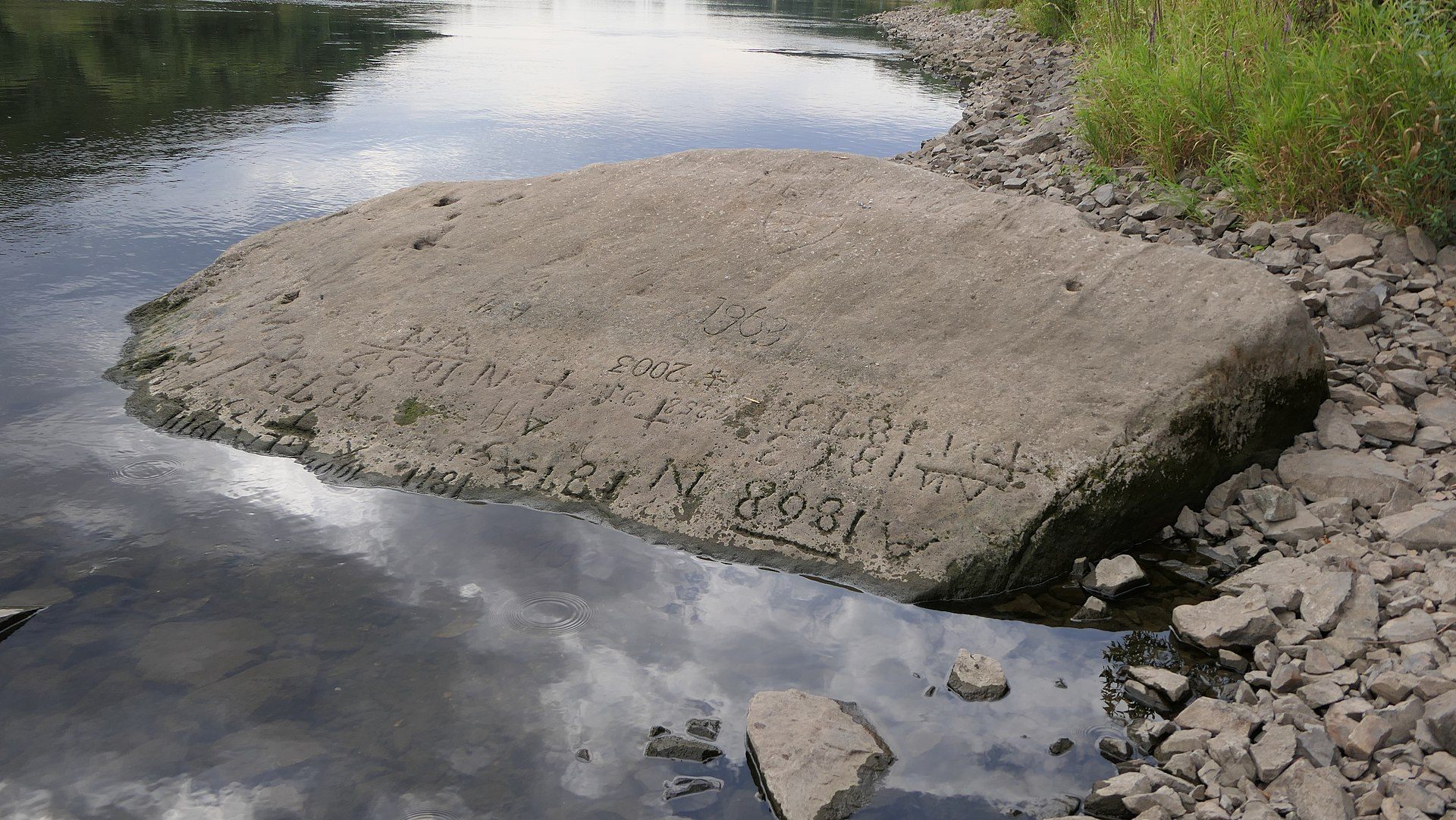 A hunger stone in Oberposta, Germany.