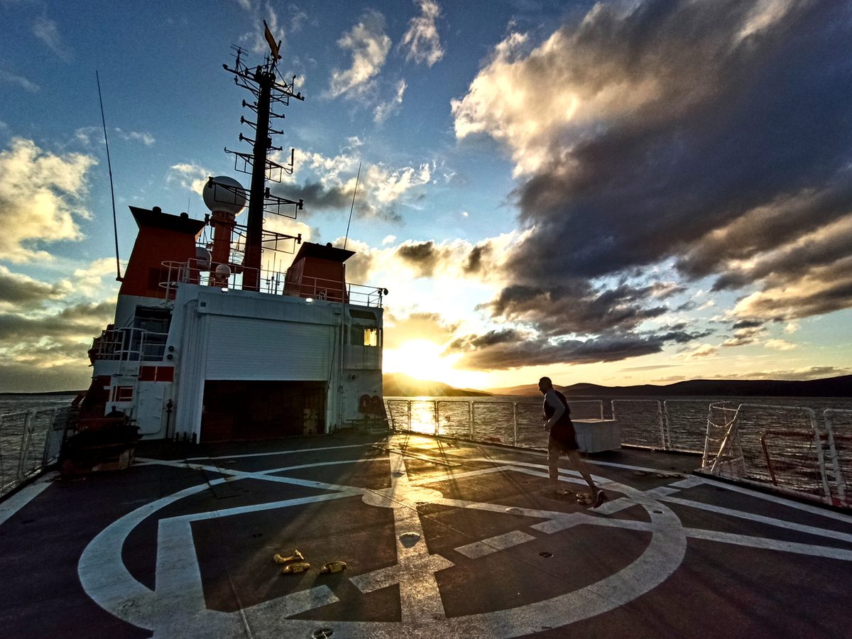A quiet moment on board <em>Hespérides</em>.