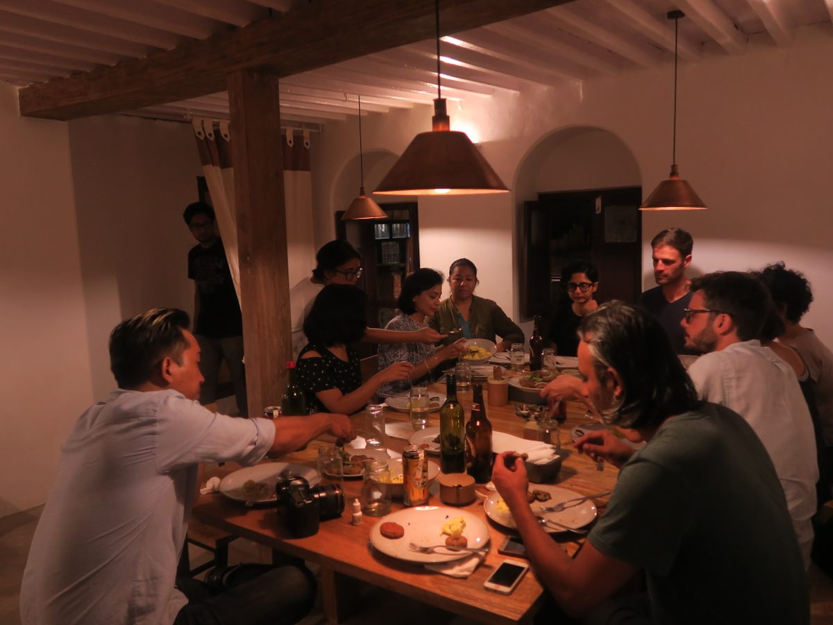 A group enjoying a meal at Raithaane.