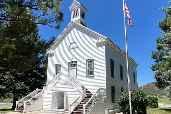 Pine Valley Chapel built without nails in 1868.