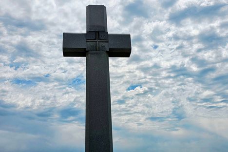 A Kansan cross commemorates Father Juan de Padilla.