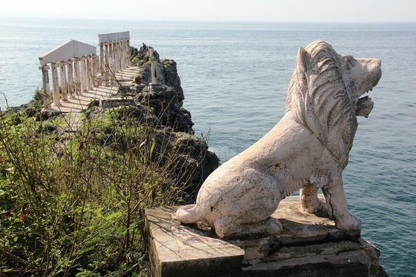 A panorama view of the island with Greek inspired ornaments.