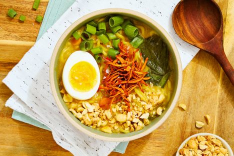 Cordyceps add a pop of color and umami to ramen.
