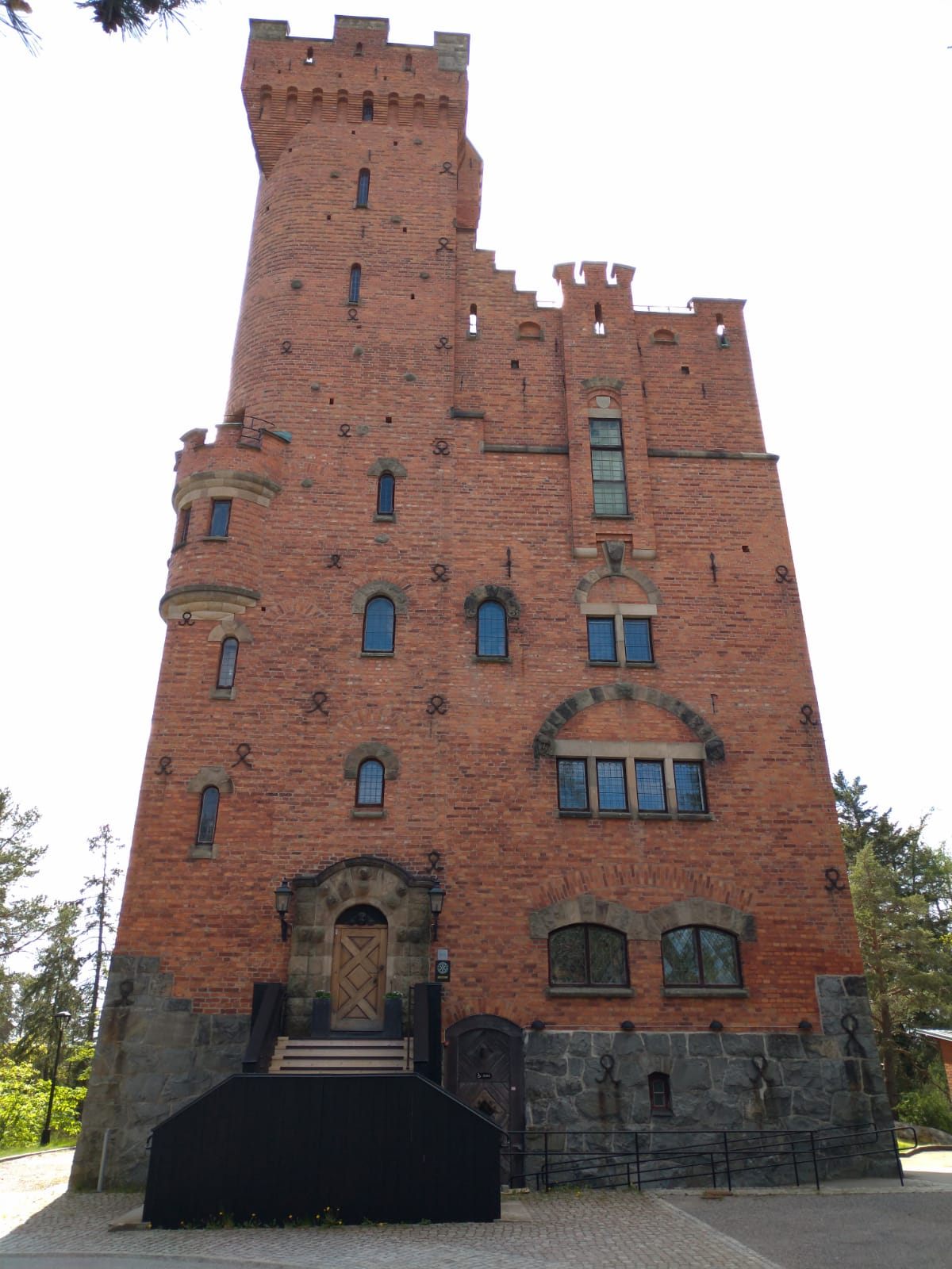 cedergrenska-tower-stockholm-sweden-atlas-obscura