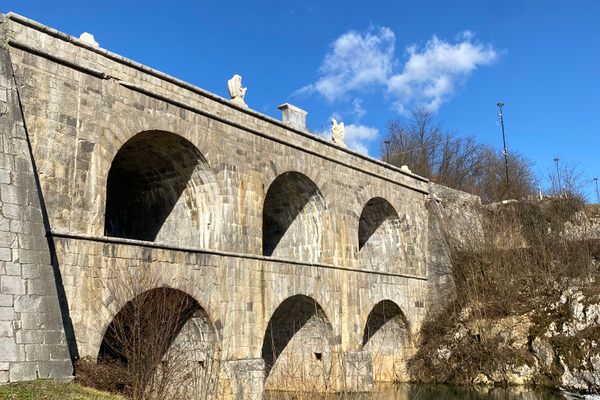 Tounj Bridge 