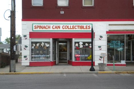 This museum and gift shop is housed in a former opera house where a young E.C. Segar once worked. 