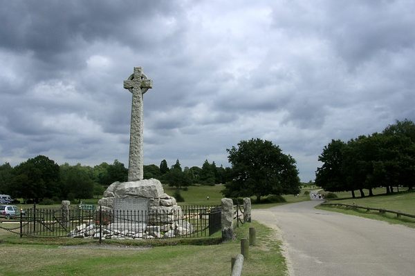 Lyndhurst War Memorial
