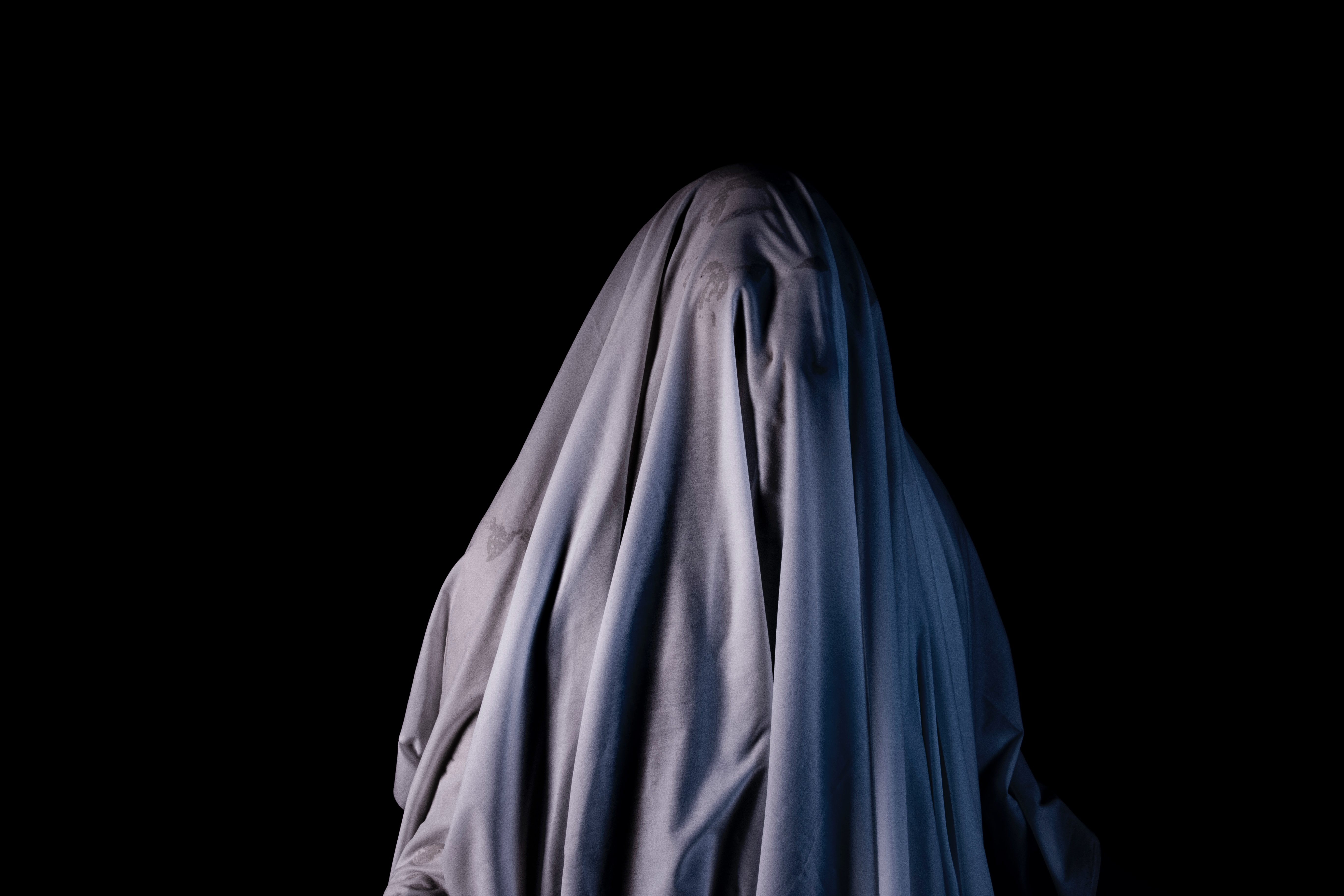 Why Are There So Many Female Ghosts? - Atlas Obscura