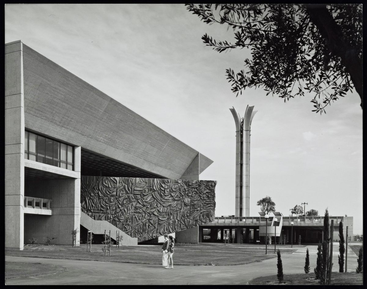 O'Cadiz's sculpture at Cypress College Campus, captured by architectural photographer Julius Shulman.