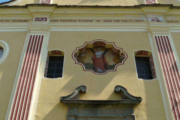 Mioglia, Church of Saint Andrew the Apostle, Facade