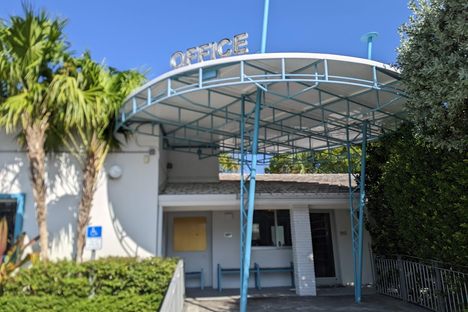 A very MiMo office
