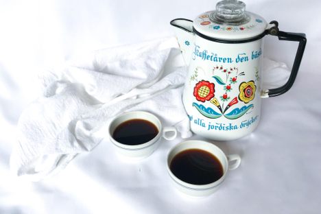 Making Swedish egg coffee is both a beloved tradition and a fascinating chemical process.