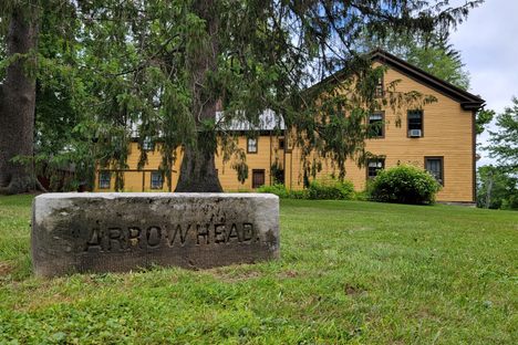 "Arrowhead" marker