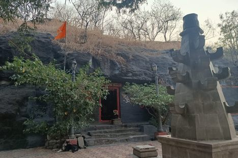 Vruddheshwar Cave Temple
