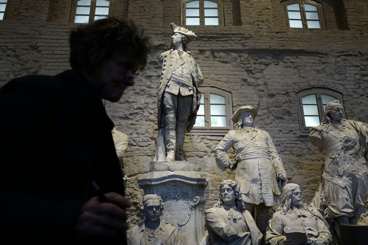 The Citadel Museum's permanent exhibition is called "Unveiled. Berlin and its Monuments."