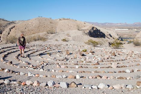 Laughlin Labyrinths