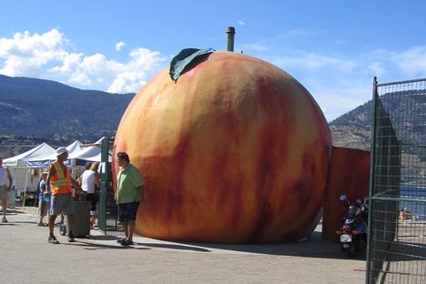 Edible Architecture: 20 Buildings Shaped Like Food