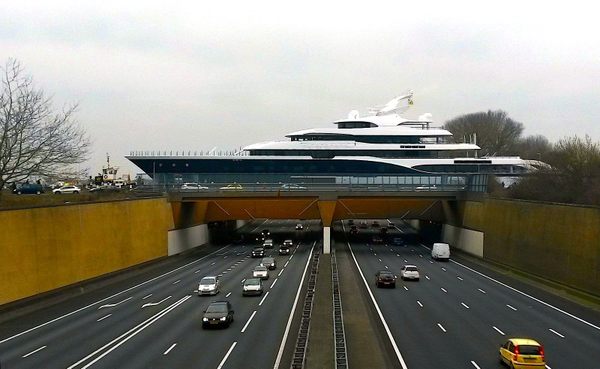 Gouwe Aquaduct in Waddinxveen