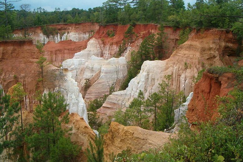 Providence Canyon Hiking Trails Providence Canyon State Outdoor Recreation Area – Lumpkin, Georgia - Atlas  Obscura