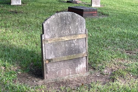 Colonial Park Cemetery