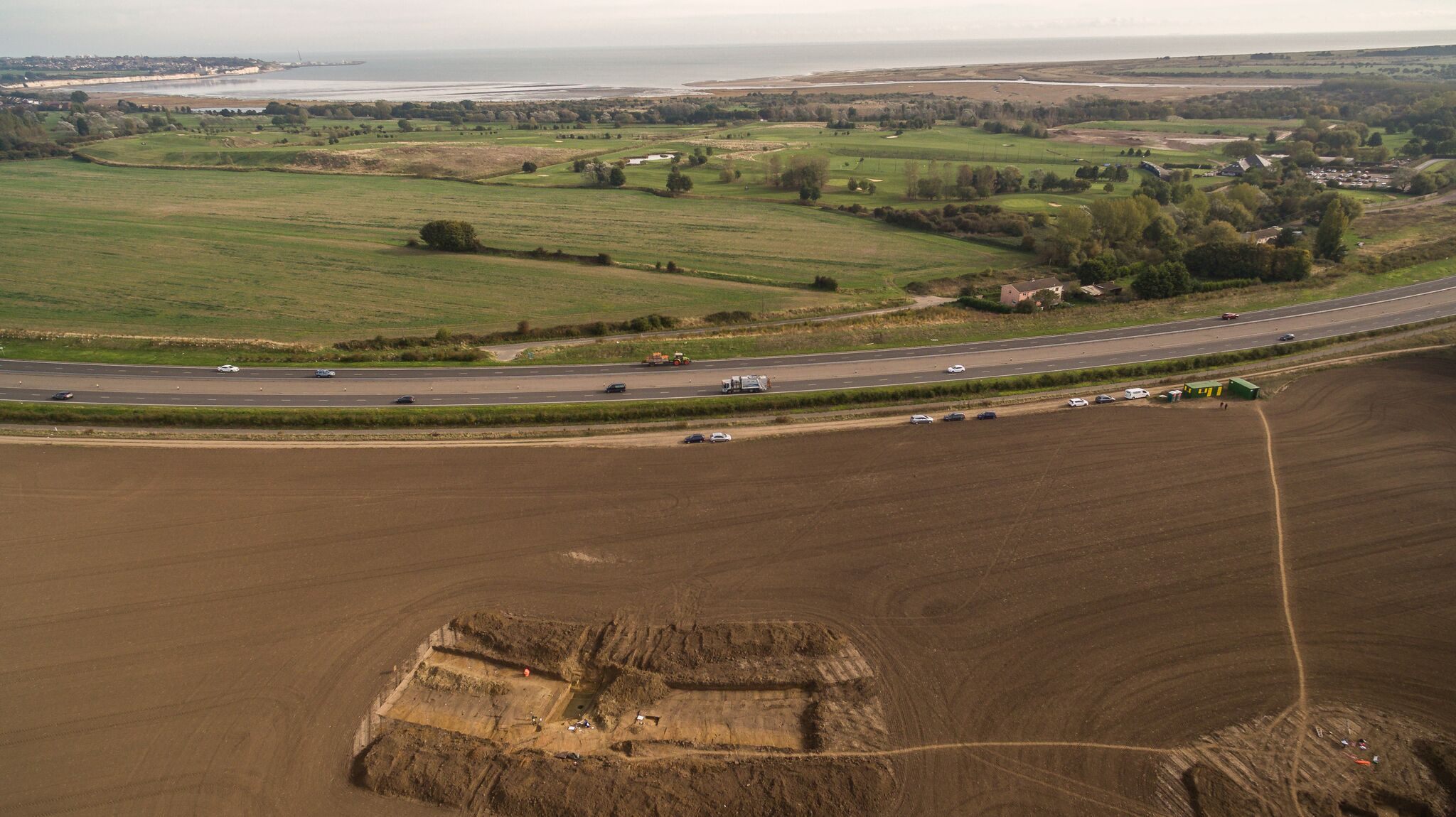 The ditch overlooks Pegwell Bay, a shallow inlet that may have been used as a landing site by Roman ships.