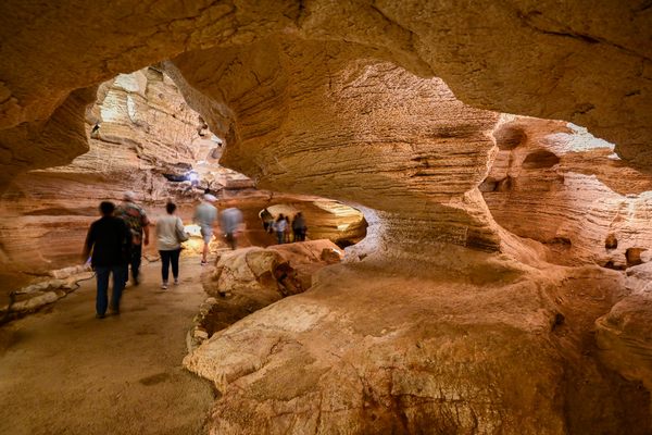 Longhorn Cavern